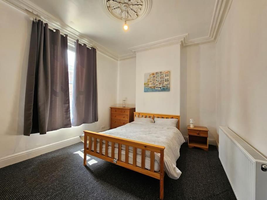 Convenient 3 Bed, Pr1 Near Uclan N Train Station Preston (Lancashire) Exterior foto